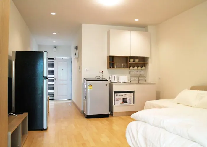 Live Like A Local In Ekkamai Apartamento Bangkok
